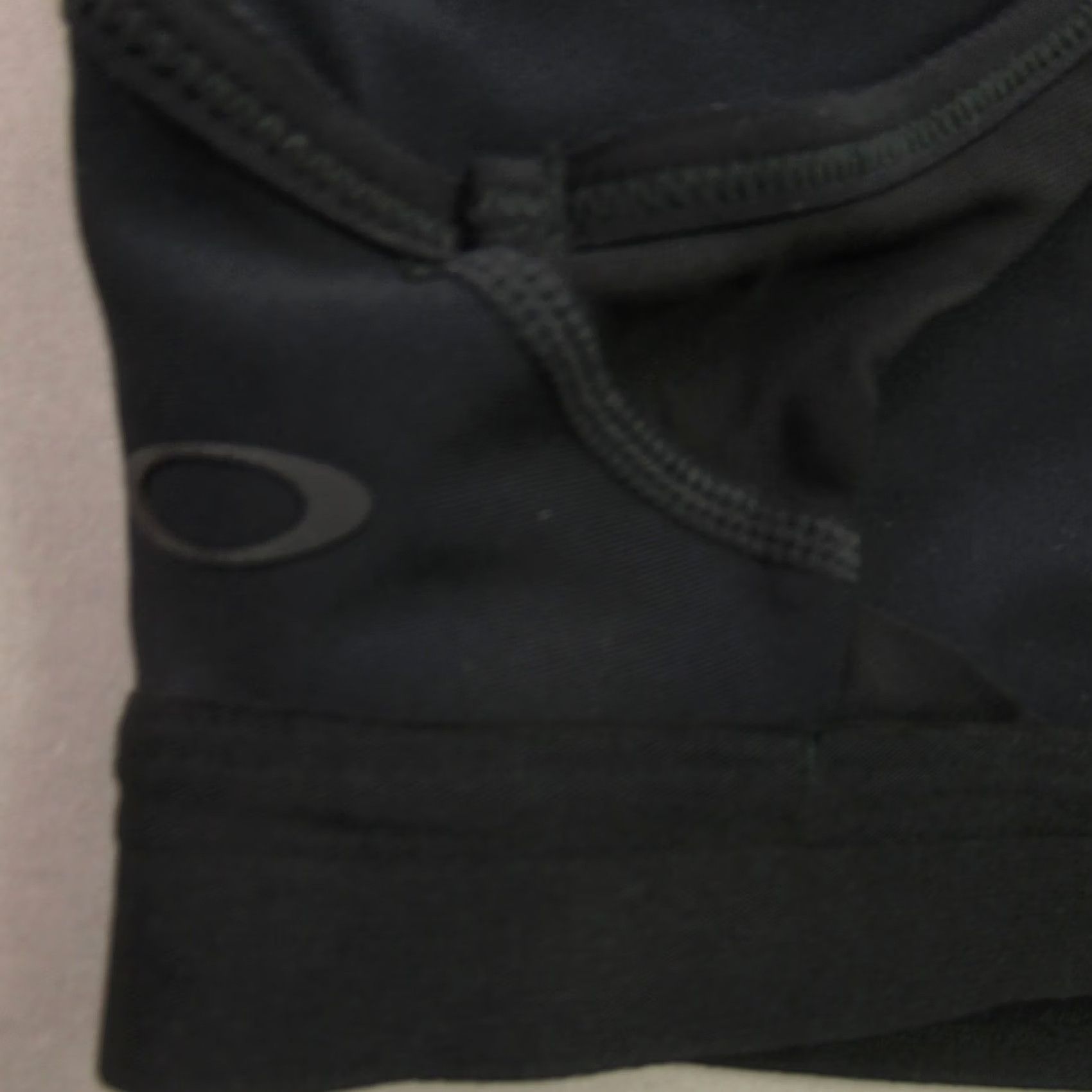 Oakley Oakley Bra Womens XS Workout Activewear Black Lightweight Support Sports Bra Womens XS Oakley Black Breathable Wireless Medium Support Size ONE SIZE - 3 Thumbnail