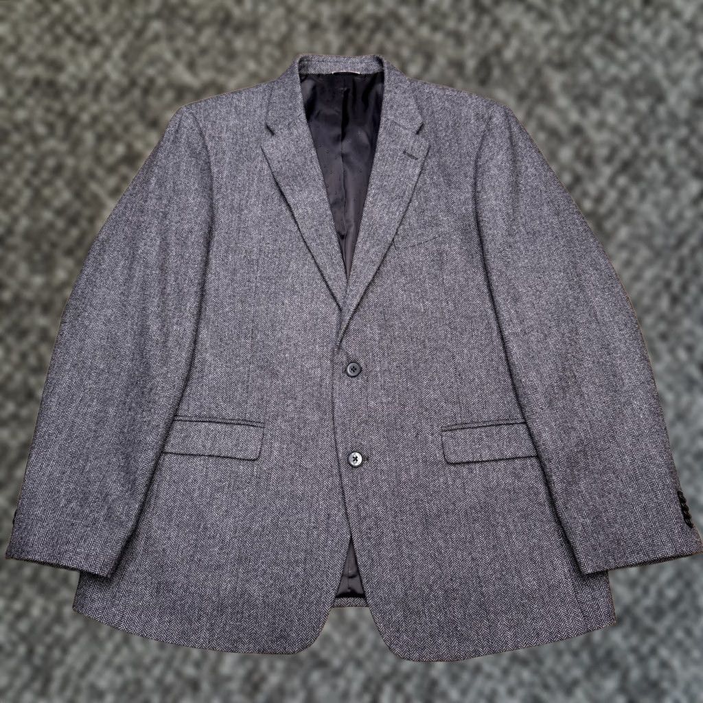 Tommy Hilfiger Tommy Hilfiger Blazer Sport Coat Gray Wool Tweed Herringbone 42 Regular Notch Lapel Double-Vented Chest 44 Button 2-Button Classic Mens Dress Coat Size 42R - 1 Thumbnail