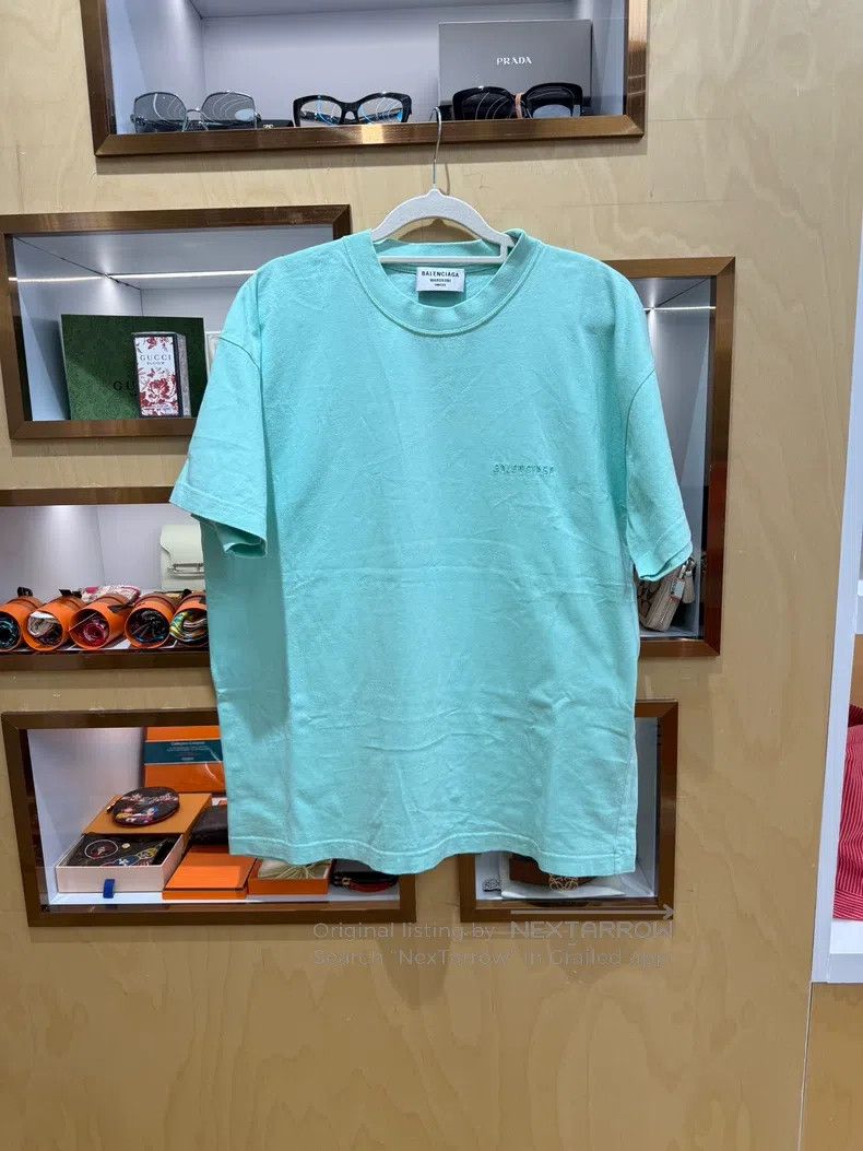 Balenciaga Balenciaga Mint green front and back embroidered logo shor Size US L / EU 52-54 / 3 - 1 Thumbnail