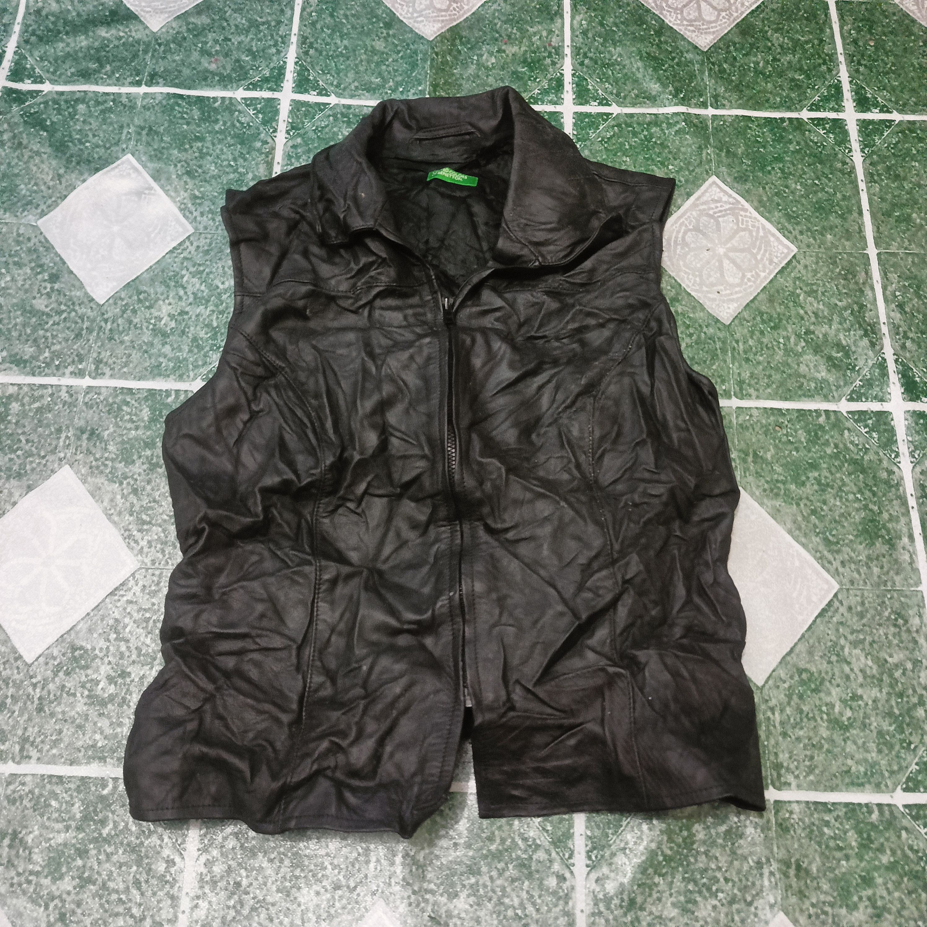 United Colors Of Benetton UCB Genuine Leather Jacket Sleeveless Tank top Size S / US 4 / IT 40 - 1 Thumbnail