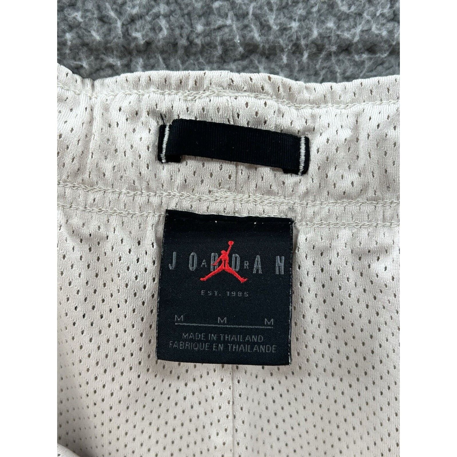 Essentials Jordan Men's Allover Printed Shorts DM1357-104 Size Medium Size US 34 / EU 50 - 3 Thumbnail