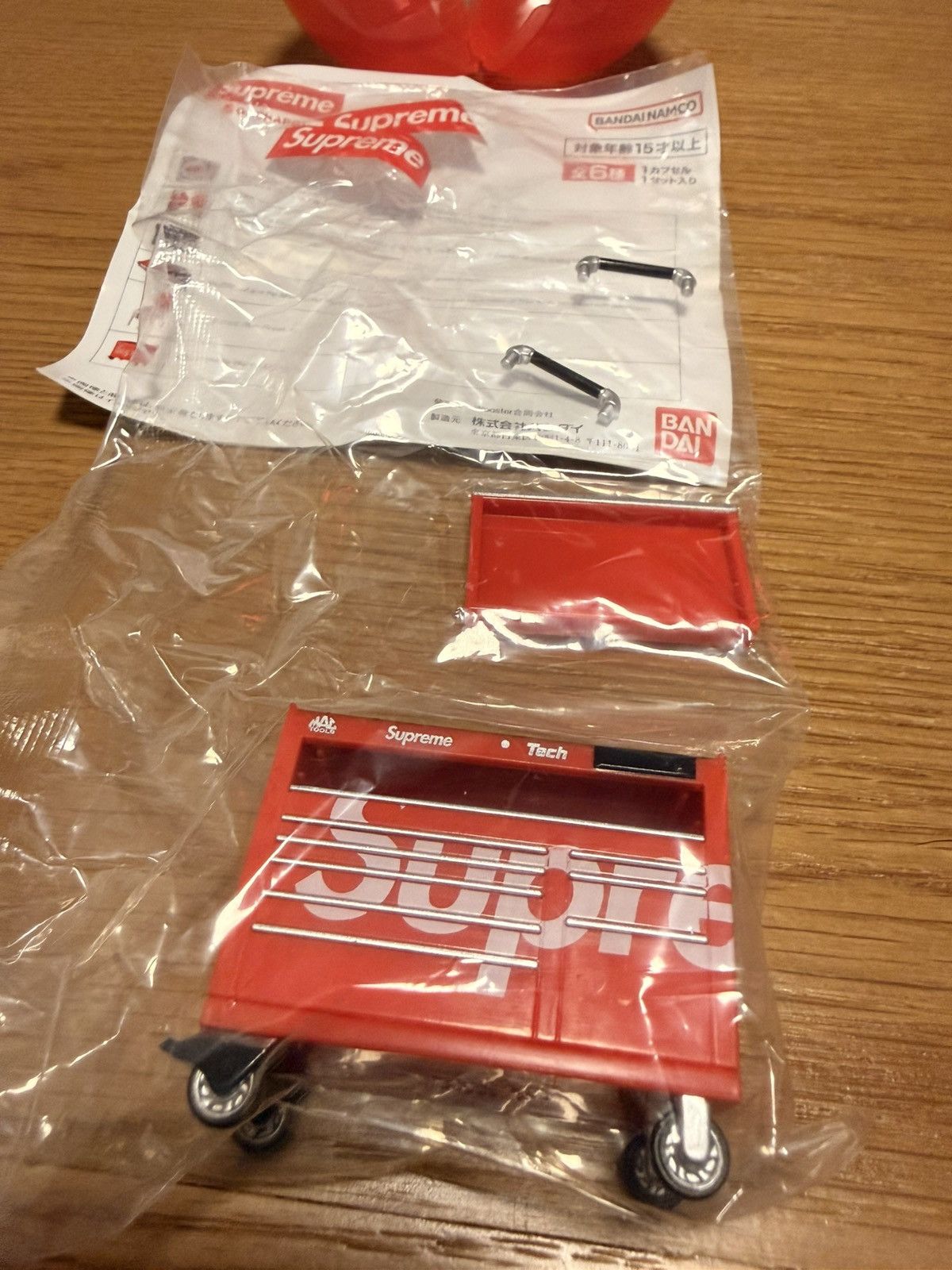 Supreme Supreme Bandai Gashapon Machine Collectible guitar & toolbox Size ONE SIZE - 7 Thumbnail