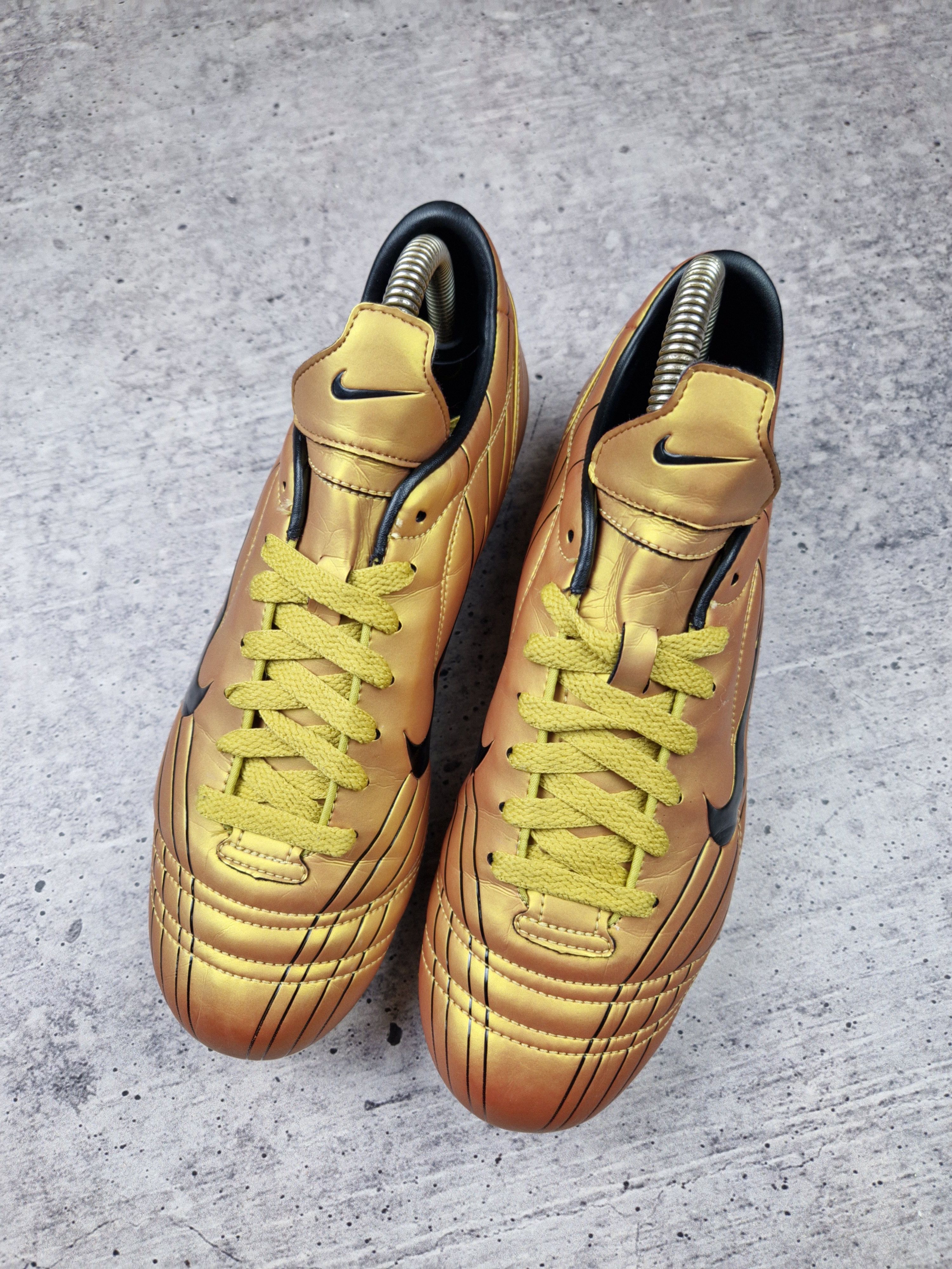 Nike Nike mercurial vapor R9 gold Football Boots- rare Size US 7 / EU 40 - 4 Thumbnail