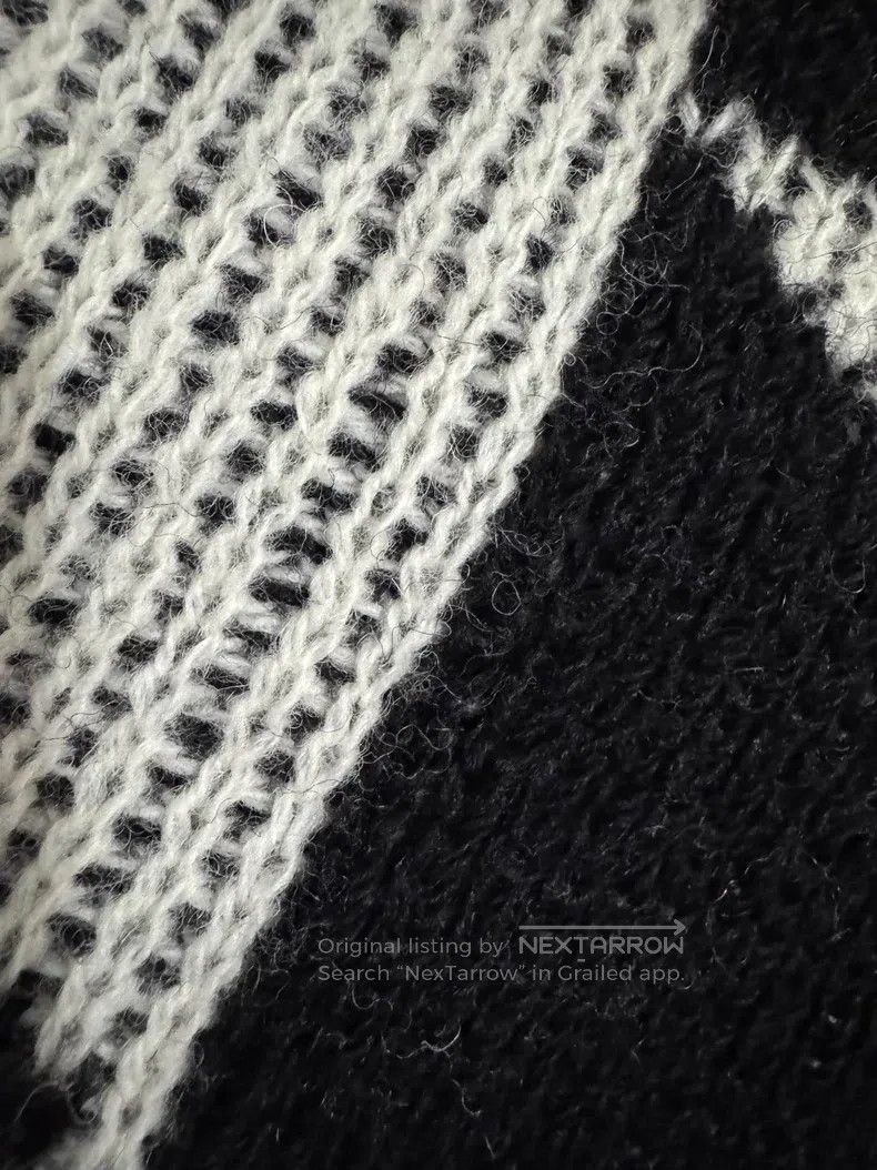 Saint Laurent Paris Saint Laurent Paris Black and White Wool Geometric Triangl Size US M / EU 48-50 / 2 - 5 Thumbnail