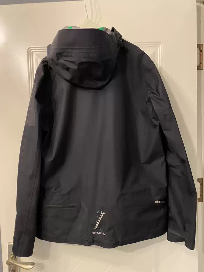 Undercover undercover Functional waterproof trench coat Size US M / EU 48-50 / 2 - 5 Thumbnail