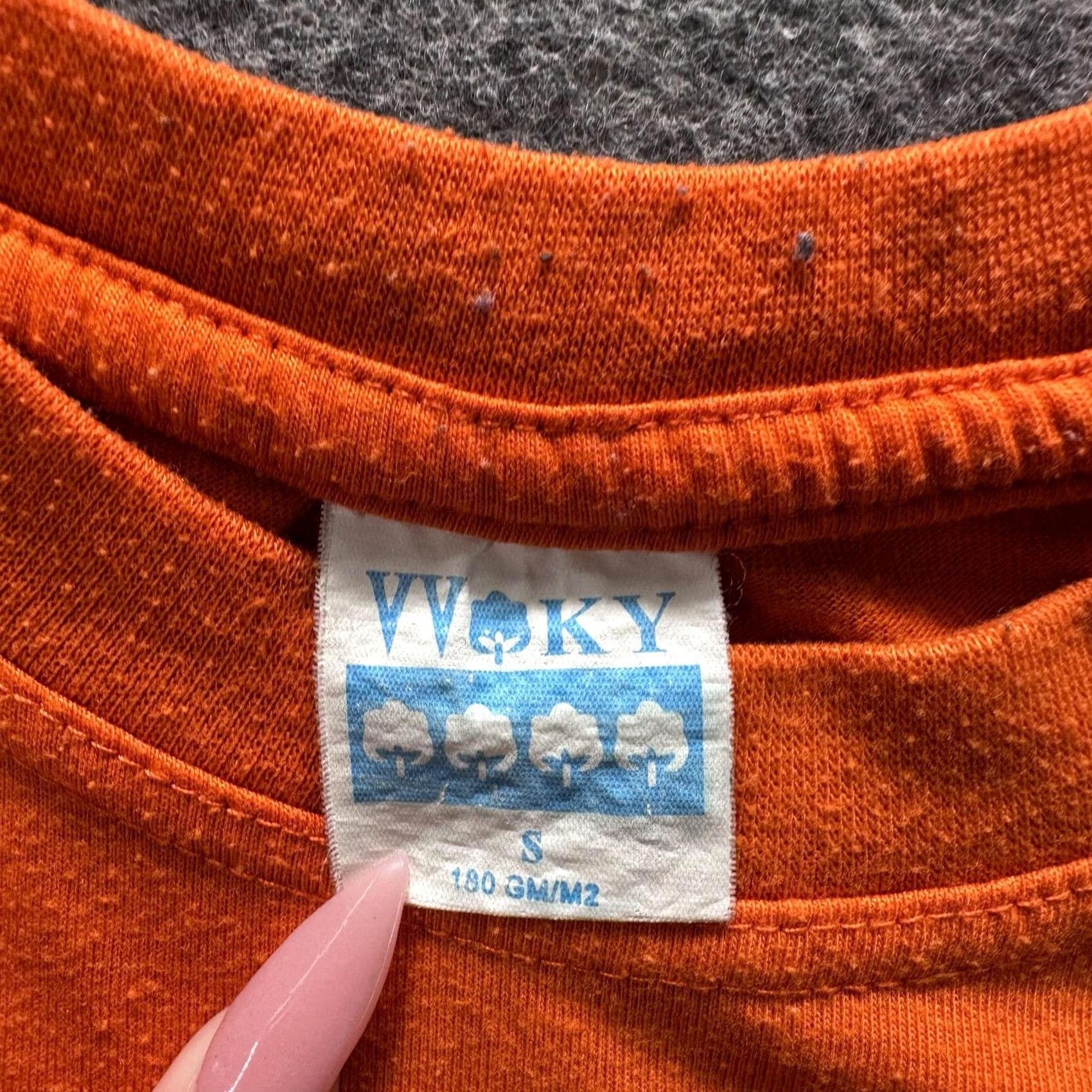 Logo 7 VVKY Shirt S Orange Crest Logo Graphic Tee Crewneck Cotton Jersey Tagless Mens Size US S / EU 44-46 / 1 - 4 Thumbnail