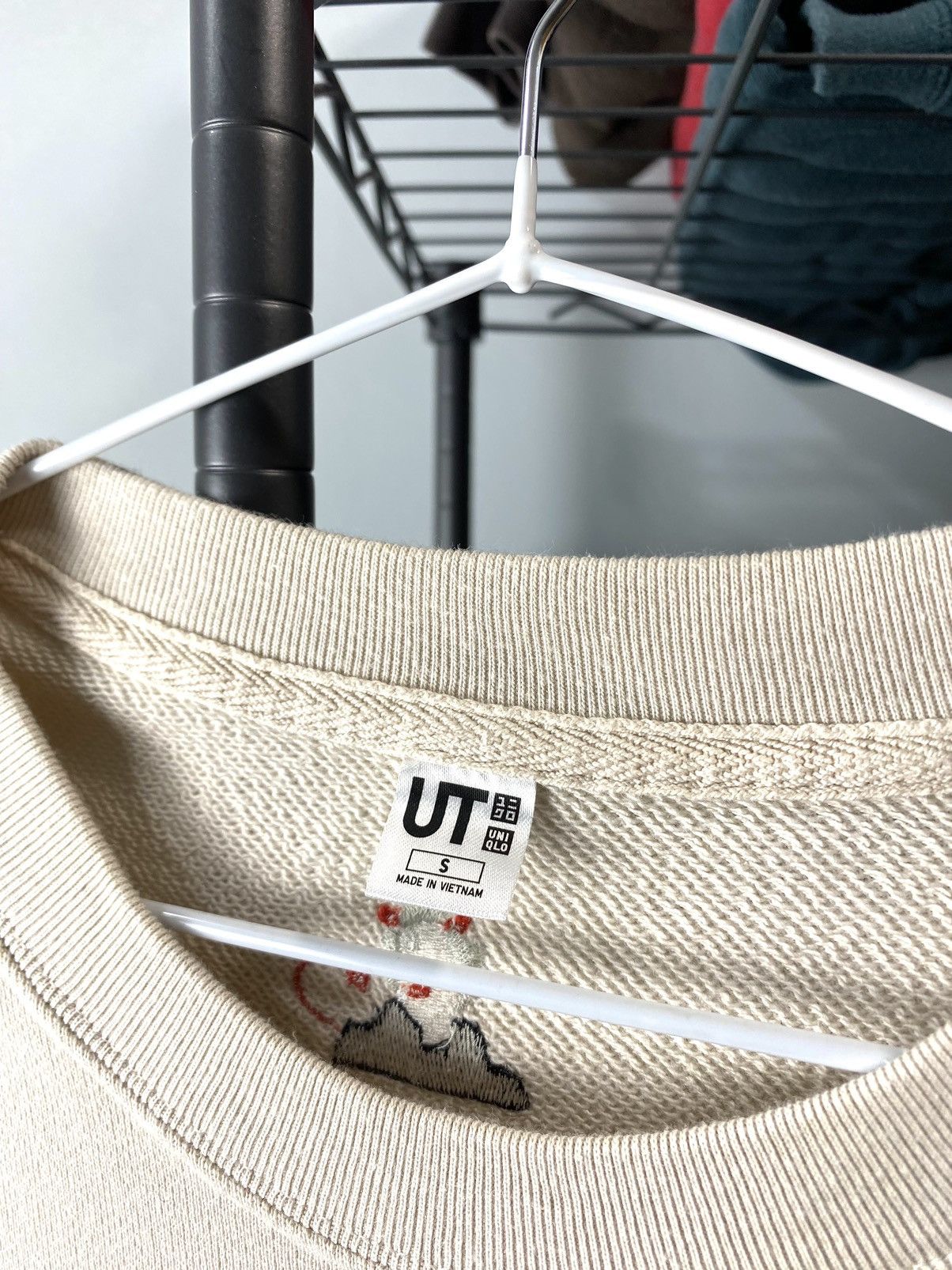 Japanese Brand Uniqlo The Devil Wears Prada Movie Sweatshirt Hype Size US S / EU 44-46 / 1 - 7 Thumbnail