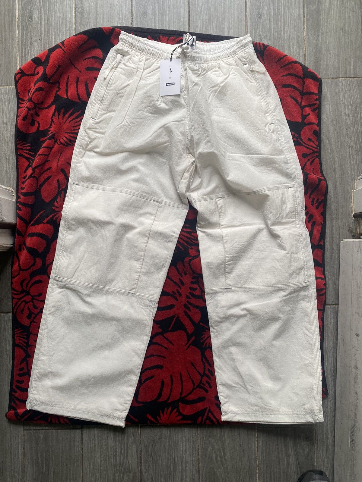 Nike × Supreme Supreme Nike Ripstop Track Pants size Medium | Grailed