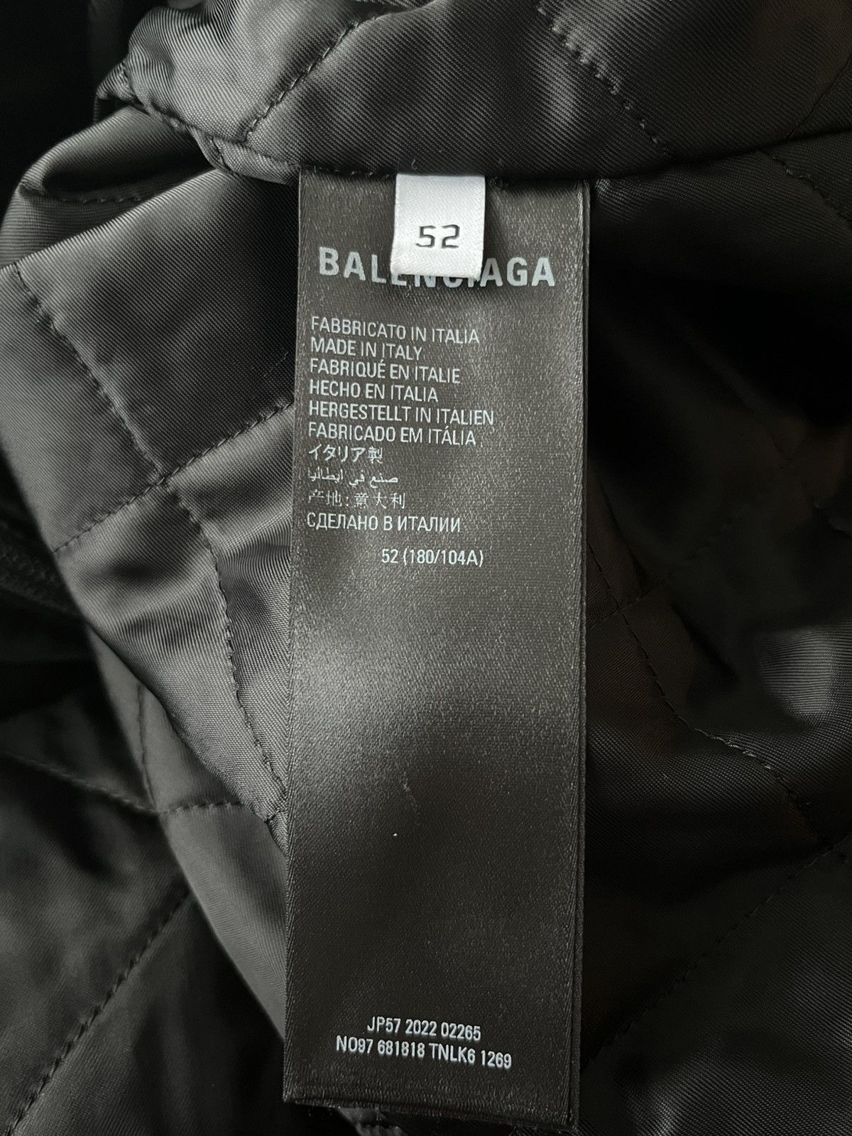 Balenciaga Super Runway Balenciaga Oversized Monogram Coat Brand New Size US XXL / EU 58 / 5 - 7 Thumbnail
