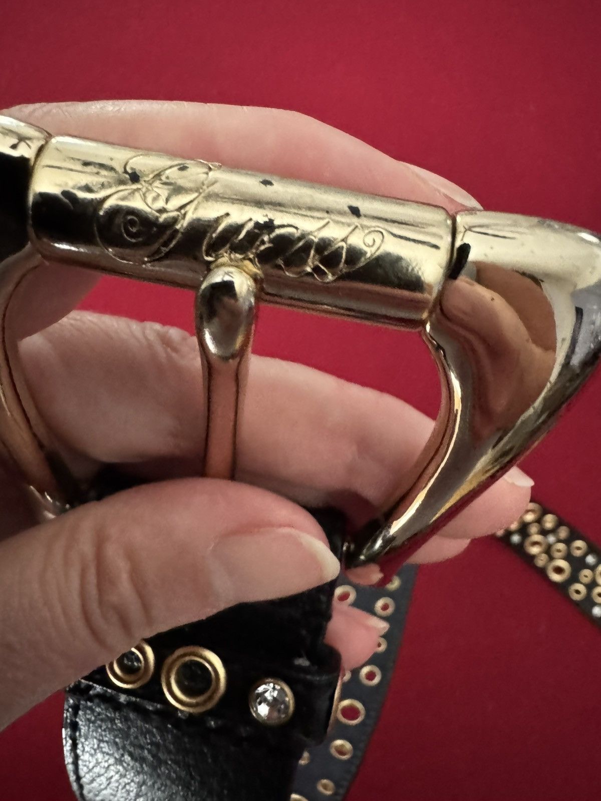 Guess Guess rhinestone in gold, beautiful belt Size ONE SIZE - 4 Thumbnail
