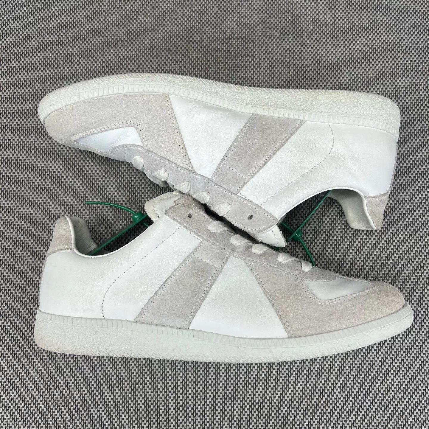 Maison Margiela Maison Margiela Replica Sneaker White/Gray 41 New Size US 8 / EU 41 - 3 Thumbnail