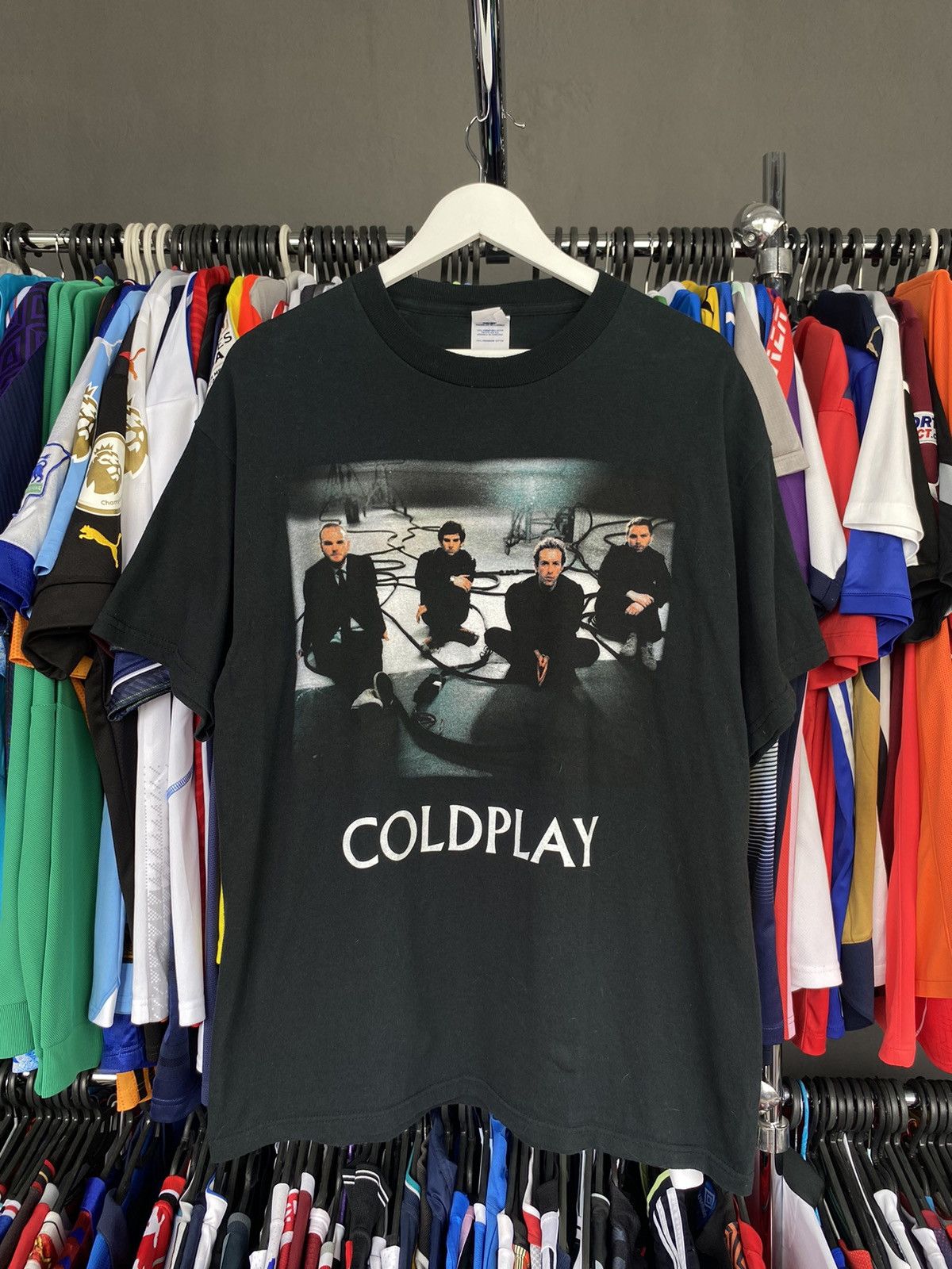 Vintage Coldplay “X&Y Tour 2005” Vintage Band Tee Size US L / EU 52-54 / 3 - 1 Thumbnail