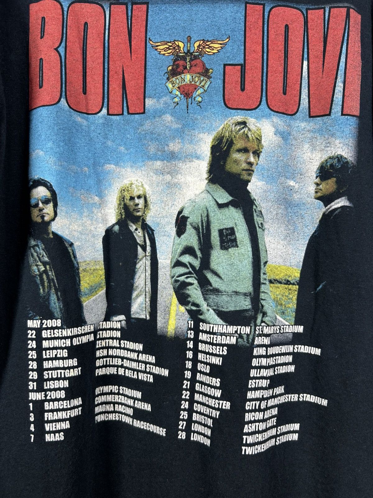 Band Tees Vintage Bon Jovi 2008 Tour T-Shirt Size L Black Size US L / EU 52-54 / 3 - 12 Thumbnail