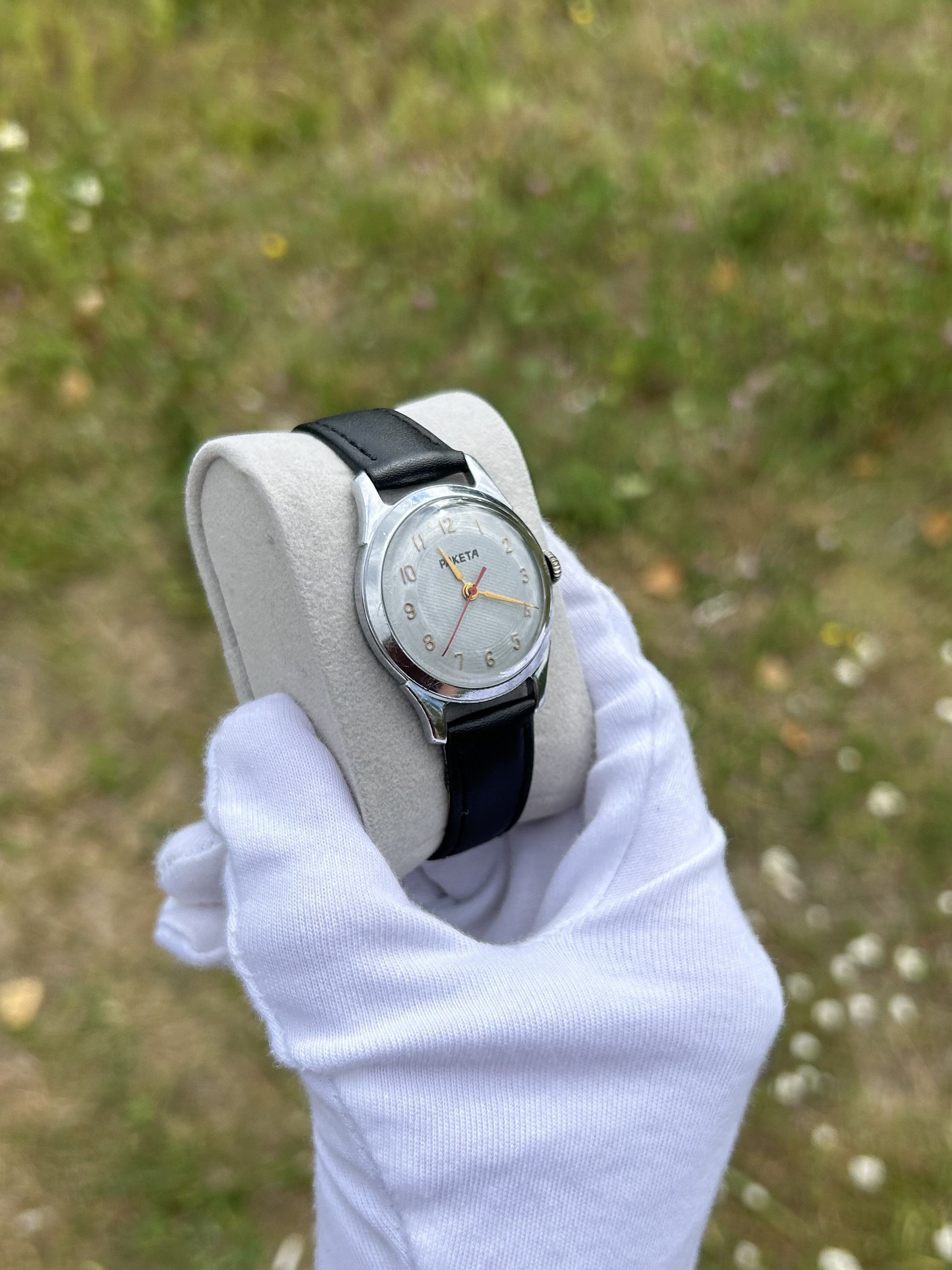 Vintage Vintage Watch Raketa USSR Soviet Mechanical 1950s Size ONE SIZE - 5 Thumbnail
