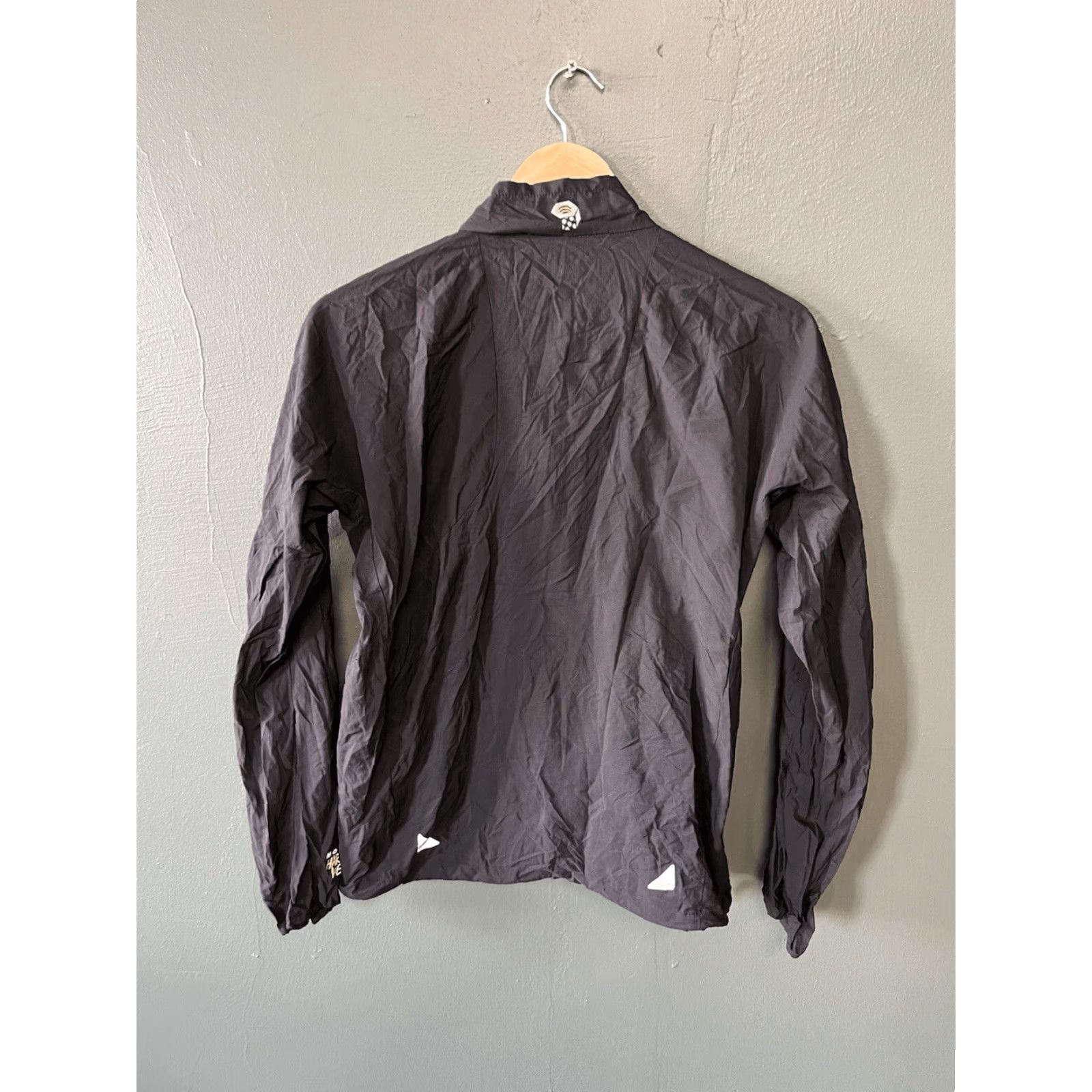 Mountain Hardwear Mountain Hardwear Mens Black Long Sleeve 1/2 Zip Light Weight Sweater size Small Size US S / EU 44-46 / 1 - 2 Thumbnail