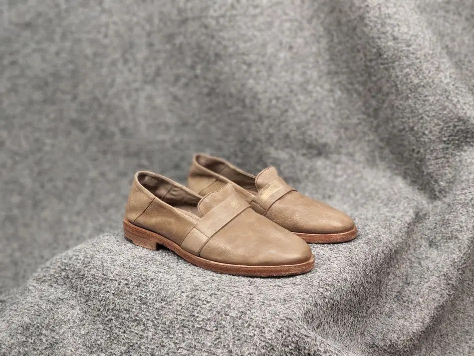 Elia Maurizi Elia Maurizi Design Premium leather beige Loafers Size US 7.5 / IT 37.5 - 1 Thumbnail