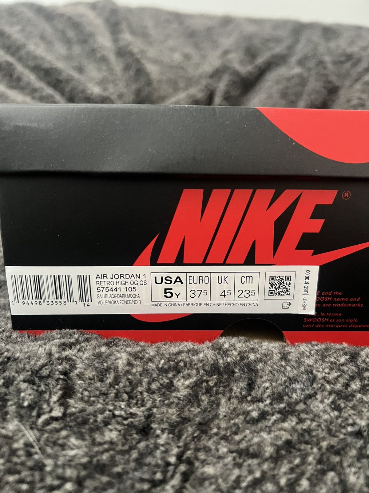 Nike Jordan 1 Dark Mocha (GS) Size US 5 / EU 37 - 7 Thumbnail