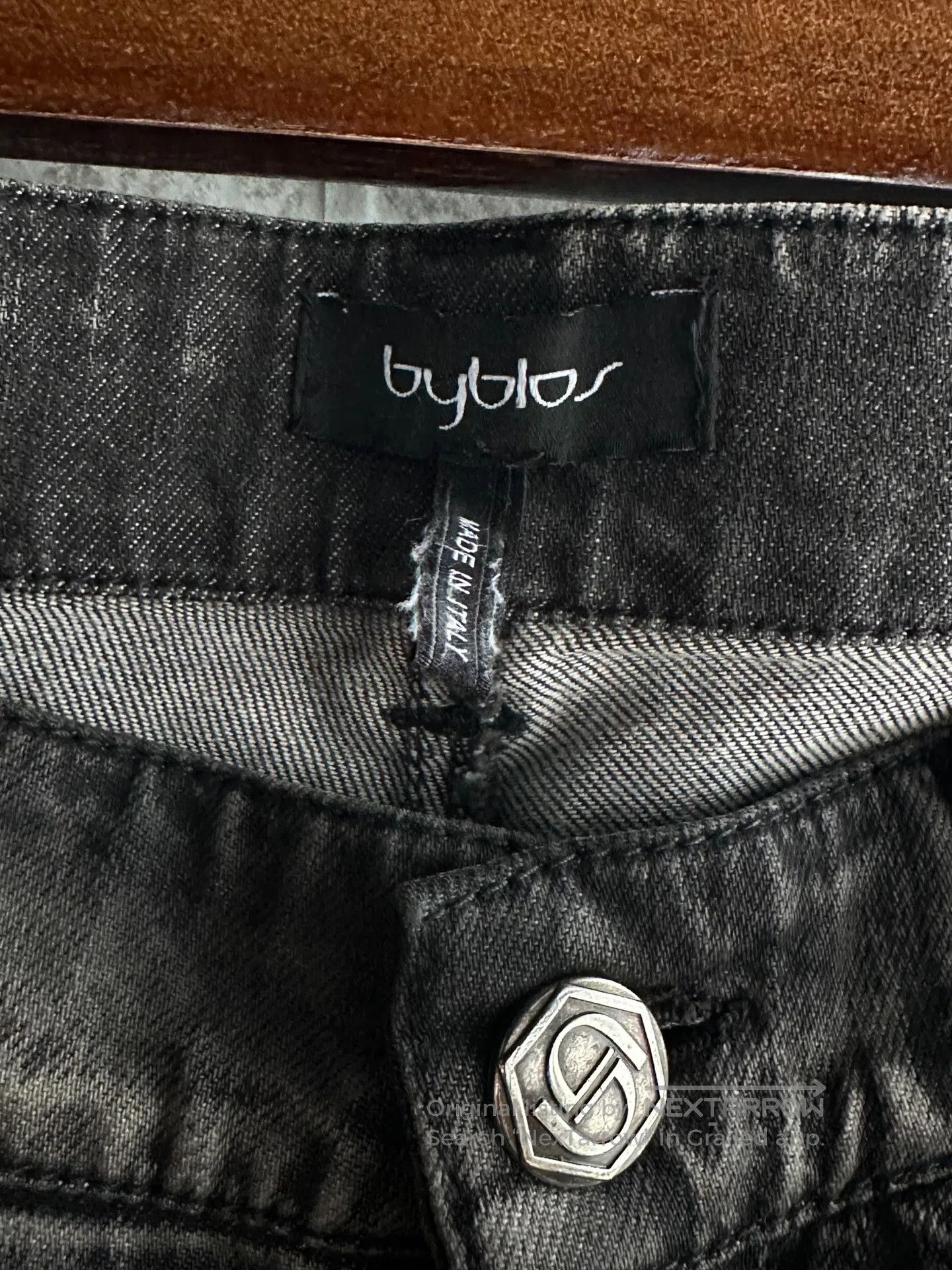Byblos byblos Water-washed, aged denim jeans| Size US 30 / EU 46 - 5 Thumbnail