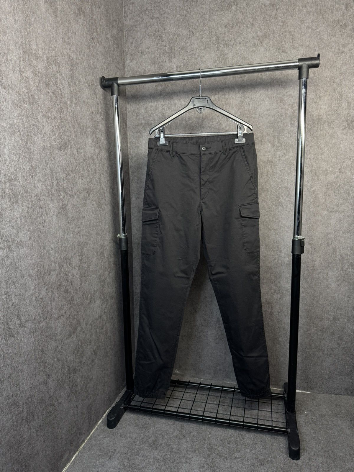 Japanese Brand × Uniqlo Uniqlo Cargo Pants Japanese Size US 32 / EU 48 - 1 Thumbnail