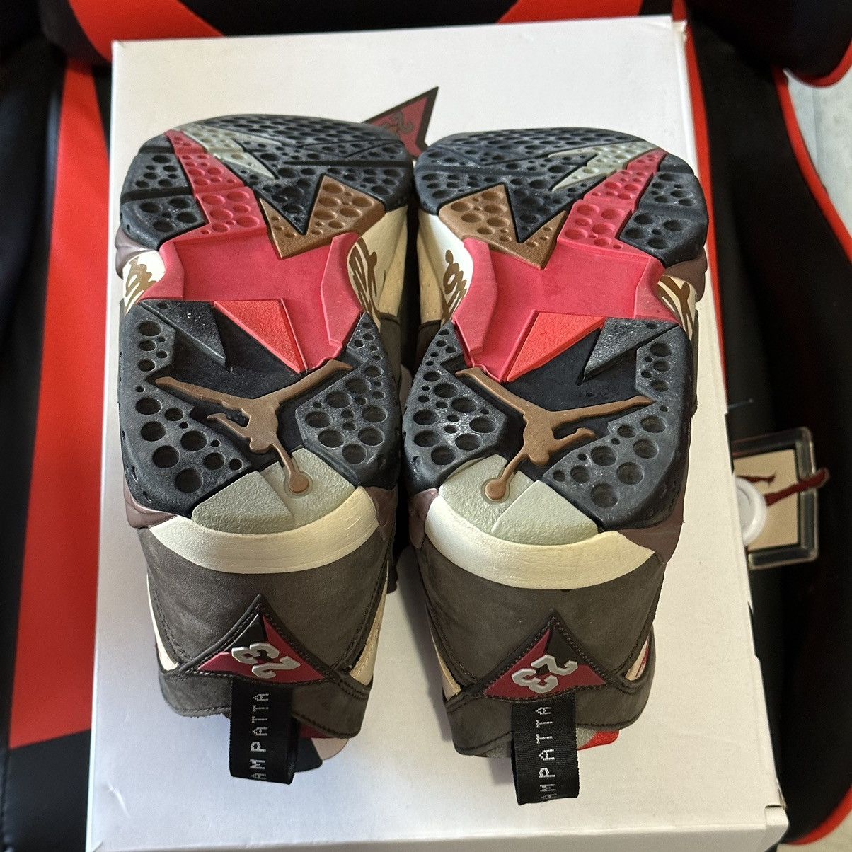 Jordan Brand × Nike Jordan 7 Retro Patta mens size 9 ( shimmer red velvet brown) Size US 9 / EU 42 - 5 Thumbnail