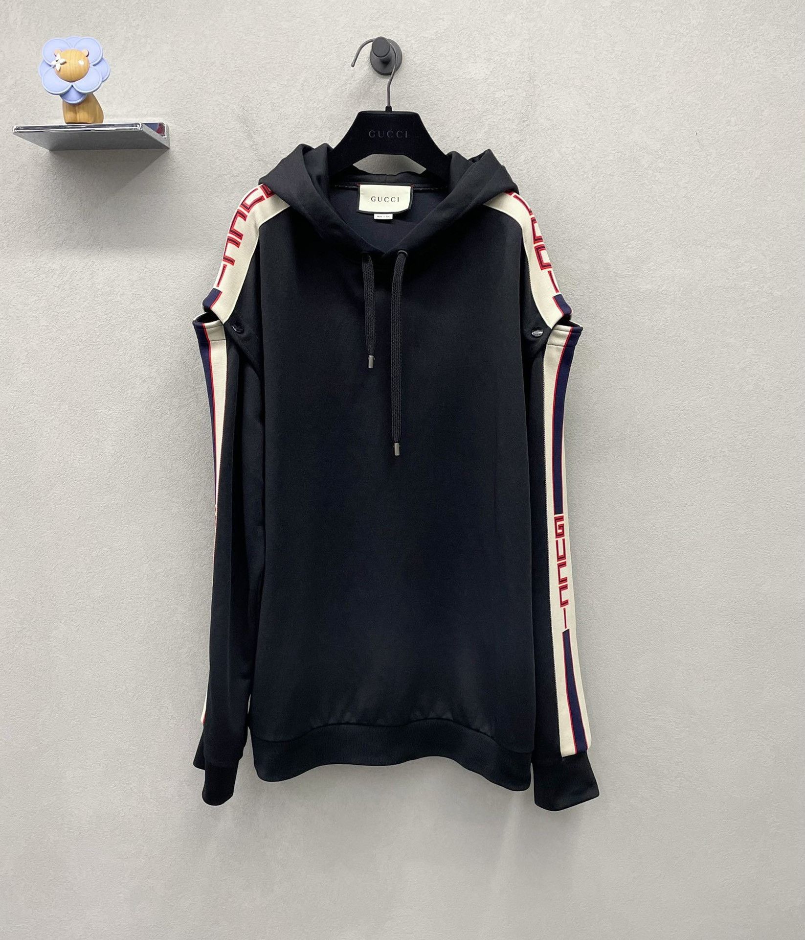 Gucci Black striped sweatshirt 2501-Nextarrow