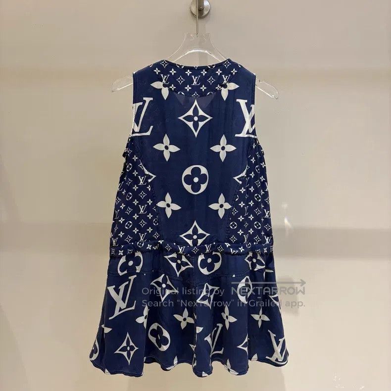 Louis Vuitton Louis Vuitton Full logo mulberry silk dress Size XS / US 0-2 / IT 36-38 - 2 Thumbnail