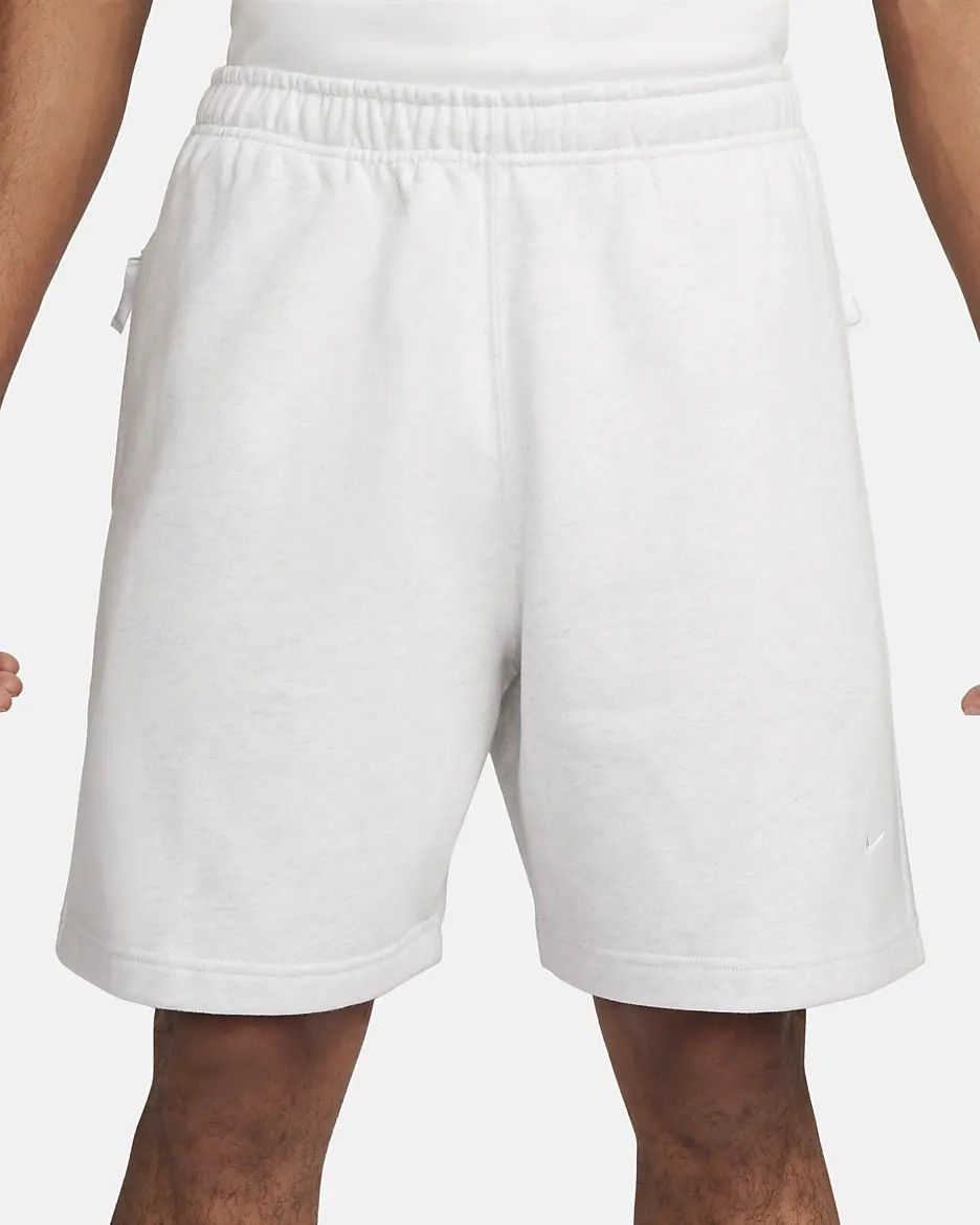Nike Solo Swoosh Fleece Shorts White Loose Fit
