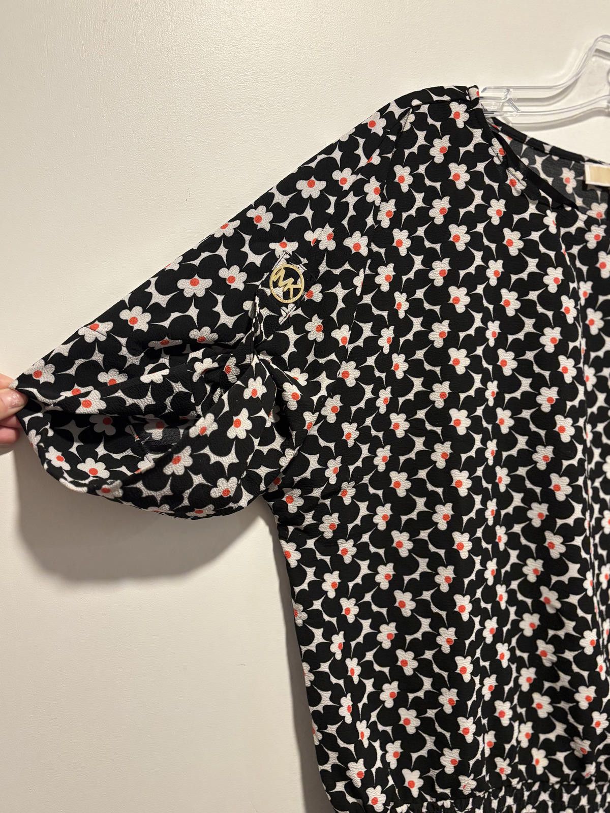 Michael Kors Michael Kors Black Floral Puff Sleeve Blouse Large Size L / US 10 / IT 46 - 3 Thumbnail