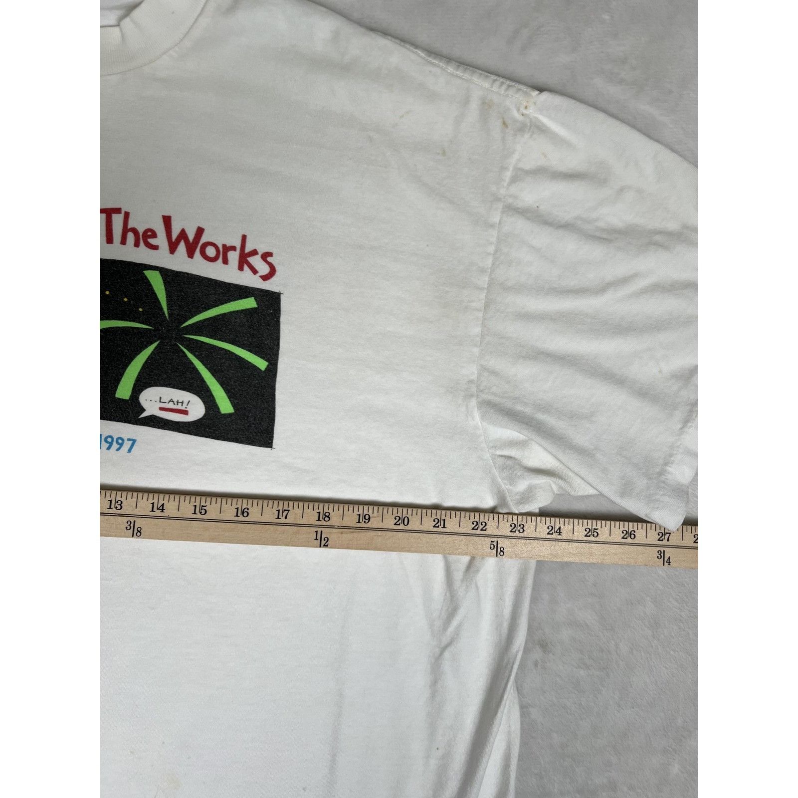 Vintage Vintage 4th Of July Singapore 1997 Shirt Mens XL White Firew Size US XL / EU 56 / 4 - 9 Thumbnail