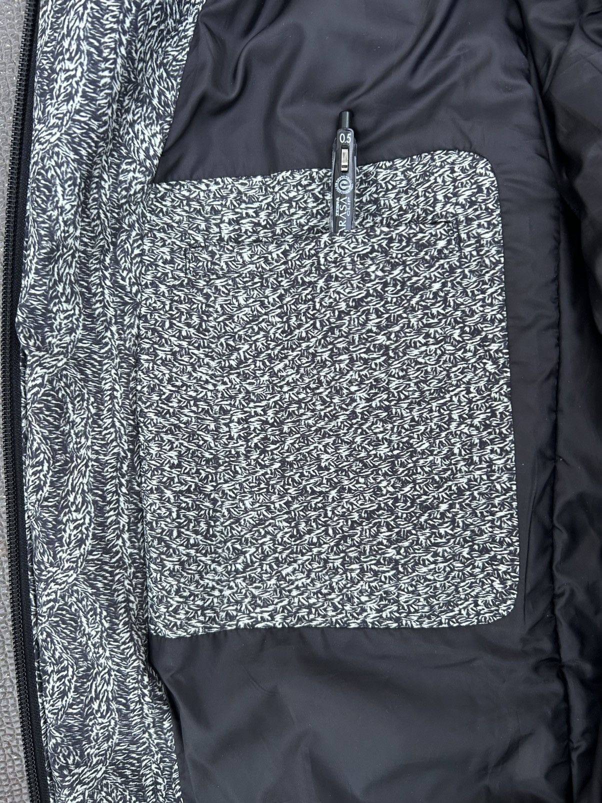 Undercover Undercover puffer Size US M / EU 48-50 / 2 - 9 Thumbnail