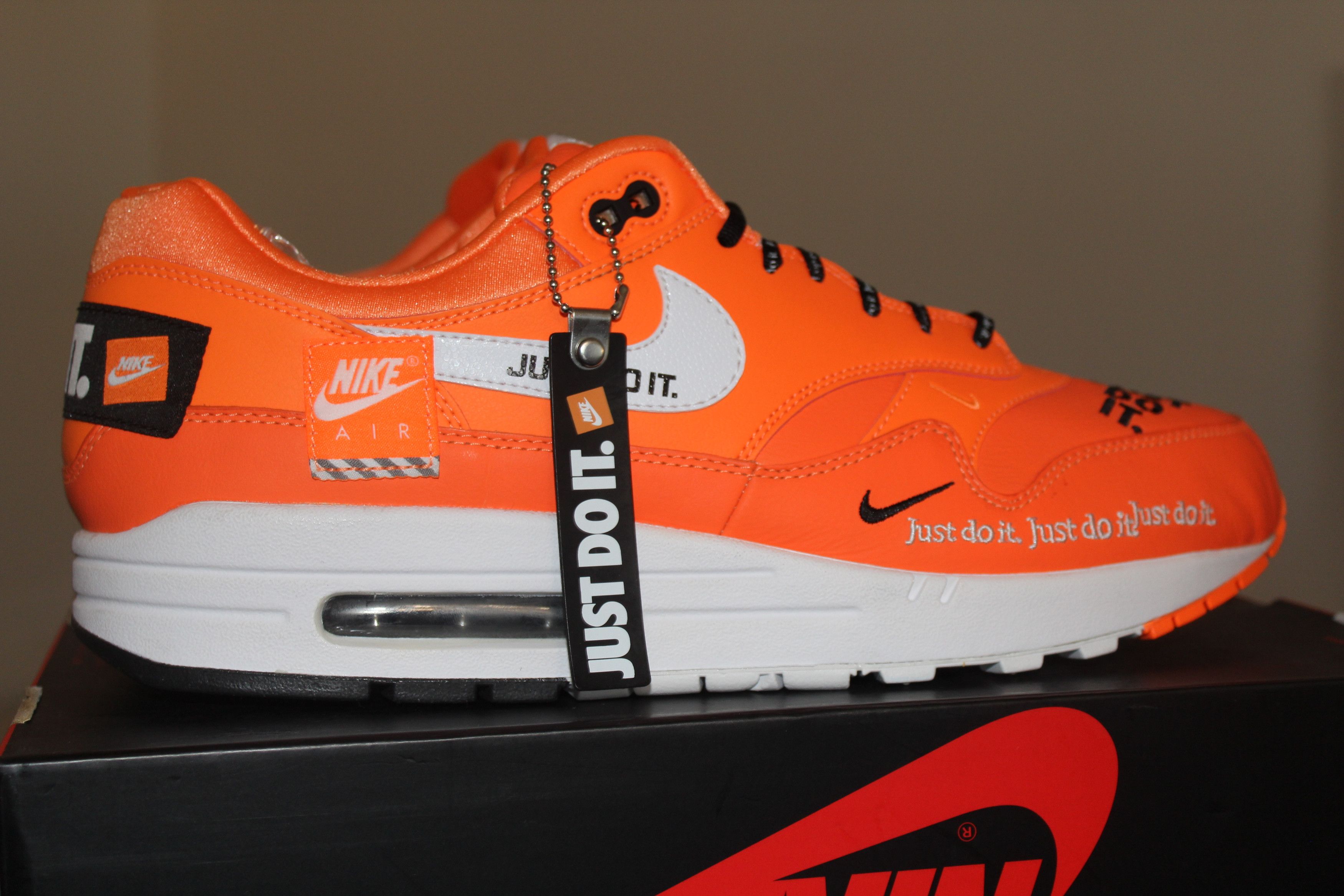 Nike Nike Air Max 1 Just Do It Total Orange Size 12.5 A01021-800 Size US 12.5 / EU 45-46 - 4 Thumbnail