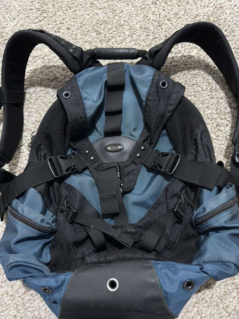 Oakley Vintage OAKLEY ICON Backpack Rucksack Tactical Bag Size ONE SIZE - 1 Thumbnail