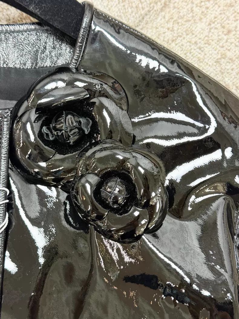 Chanel Chanel Camellia patent leather long-sleeved short leather Size XS / US 0-2 / IT 36-38 - 5 Thumbnail