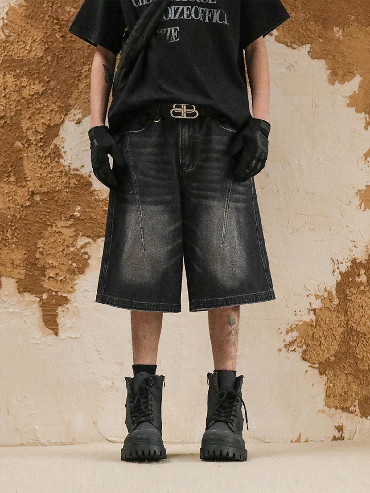Japanese Brand Black Washed Denim Cargo Shorts Size US 32 / EU 48 - 2 Thumbnail
