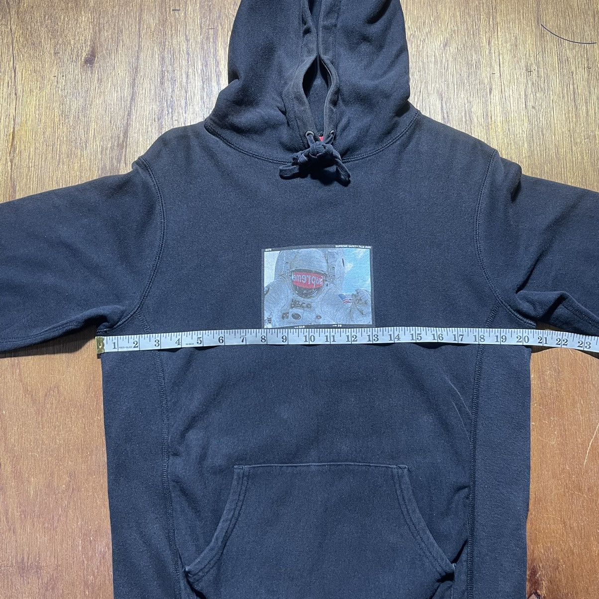 Supreme Supreme Nasa Hoodie Size S to M Size US S / EU 44-46 / 1 - 14 Thumbnail