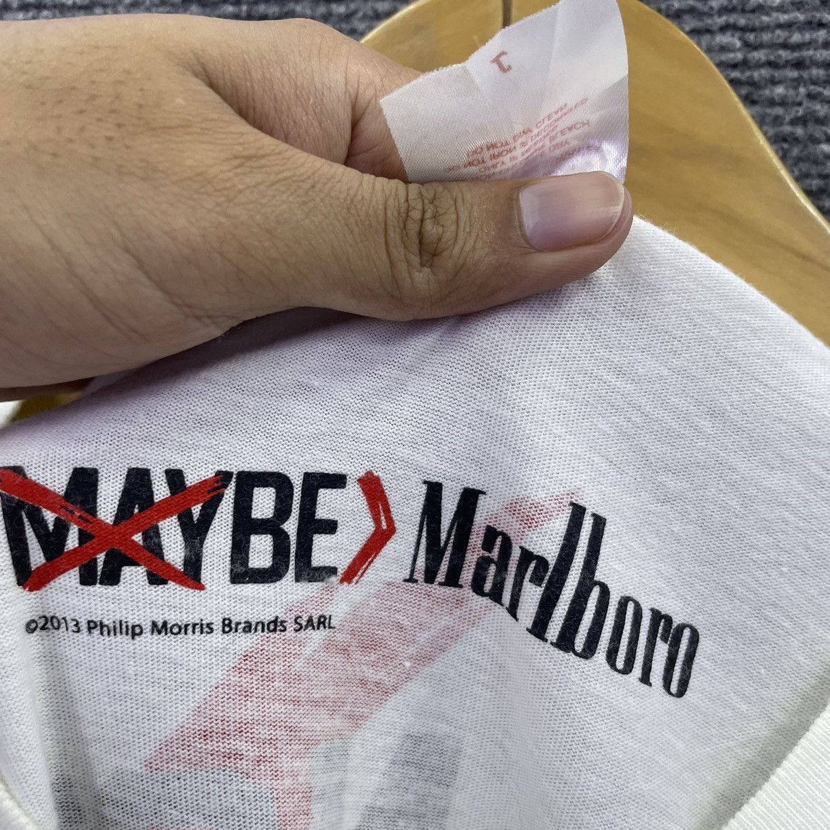 Marlboro × Vintage Philip Morris x Marlboro T Shirt Size US L / EU 52-54 / 3 - 6 Thumbnail