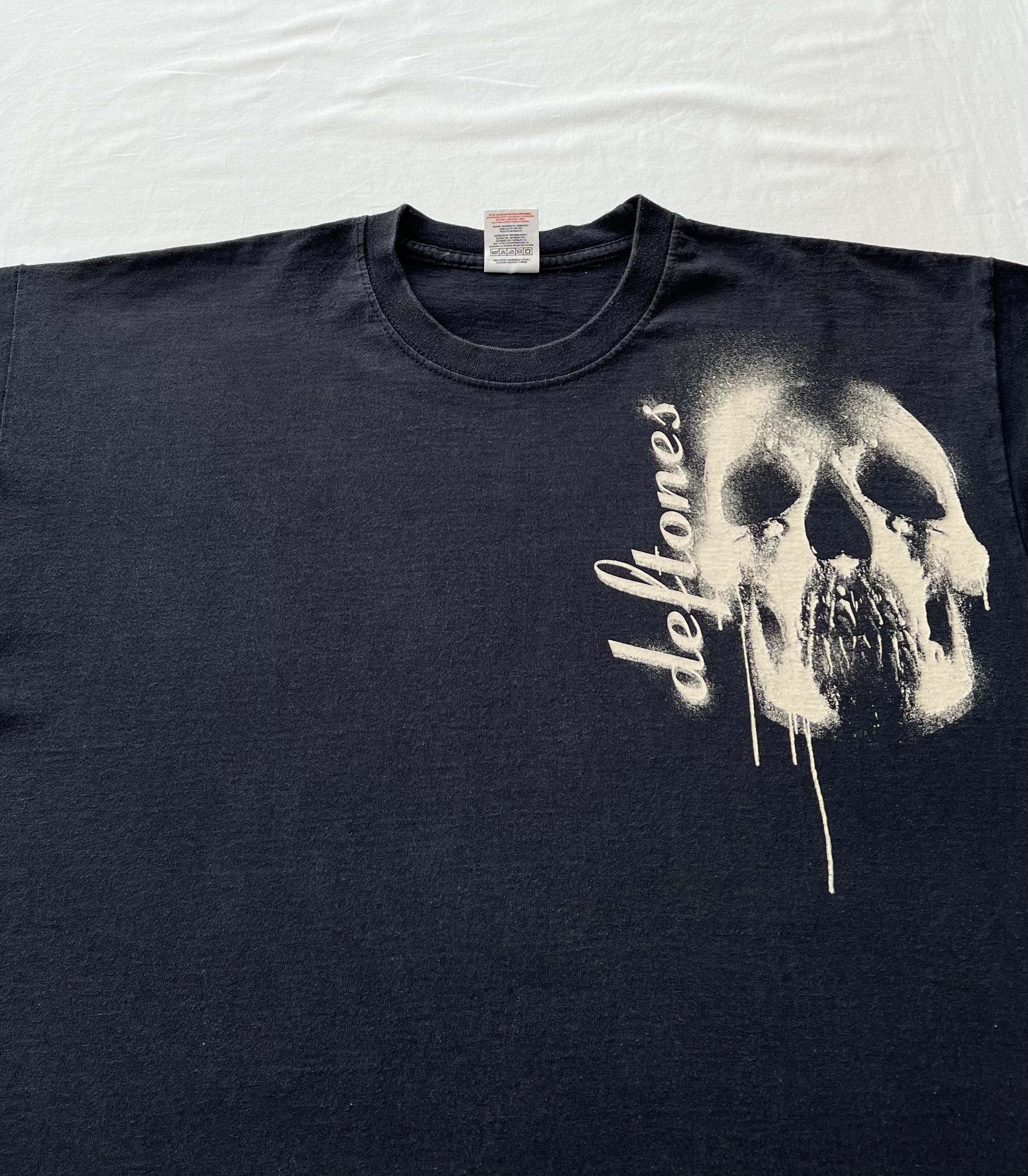 Band Tees Vintage 2000s Deftones Skull Metal Band Y2k Black T-shirt Size US L / EU 52-54 / 3 - 6 Thumbnail