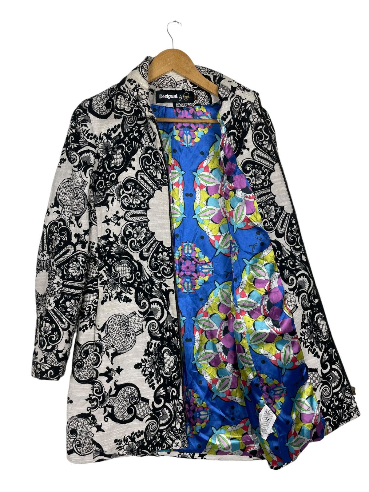 Christian Lacroix × Desigual 💥BROCADE JACKET DESIGUAL BY CHRISTIAN LACROIX Size XS / US 0-2 / IT 36-38 - 5 Thumbnail