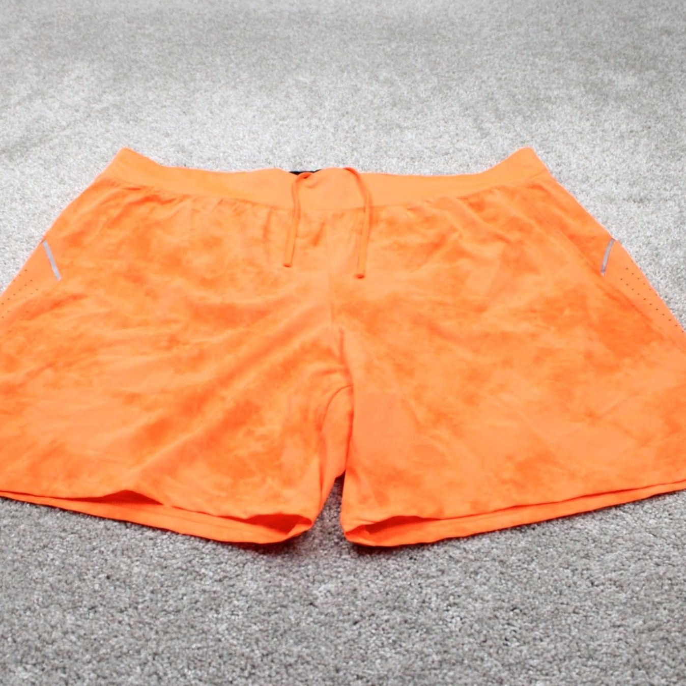 Under Armour Under Armour Speedpocket Launch Shorts Mens 2XL XXL Orange Lined 7" Inseam Athletic Pockets Drawstring Regular Waist Size US 39 - 2 Thumbnail