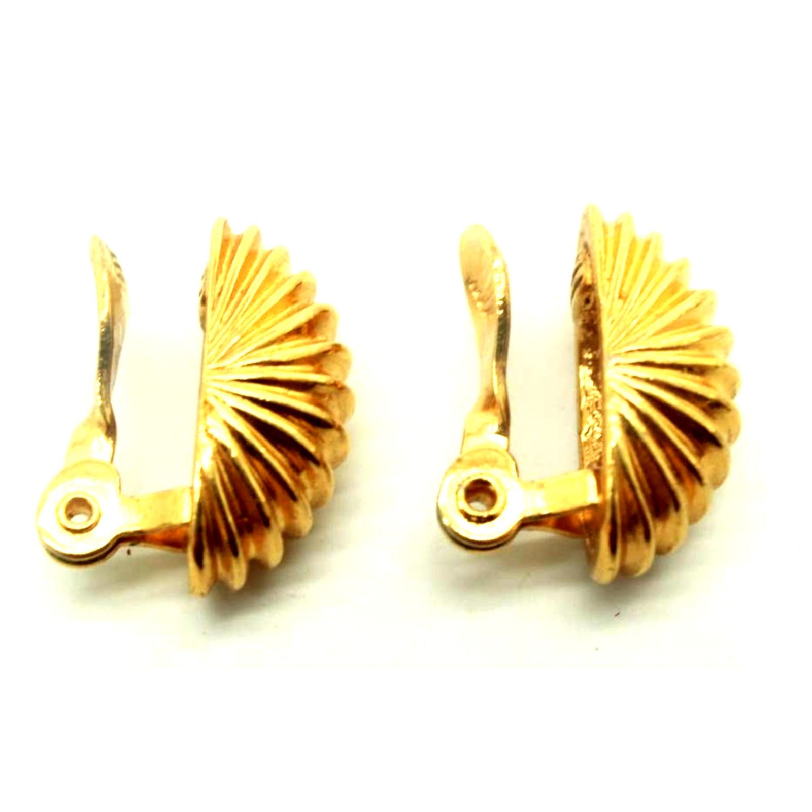 Monet Vintage 1950s Monet Shrimp Shell Earrings • Paddle Clip-Ons Size ONE SIZE - 1 Thumbnail