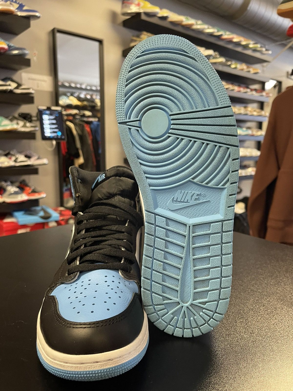 Jordan Brand × Nike Size 9.5 - Jordan 1 High OG UNC Toe Very Clean Size US 10 / EU 43 - 8 Thumbnail