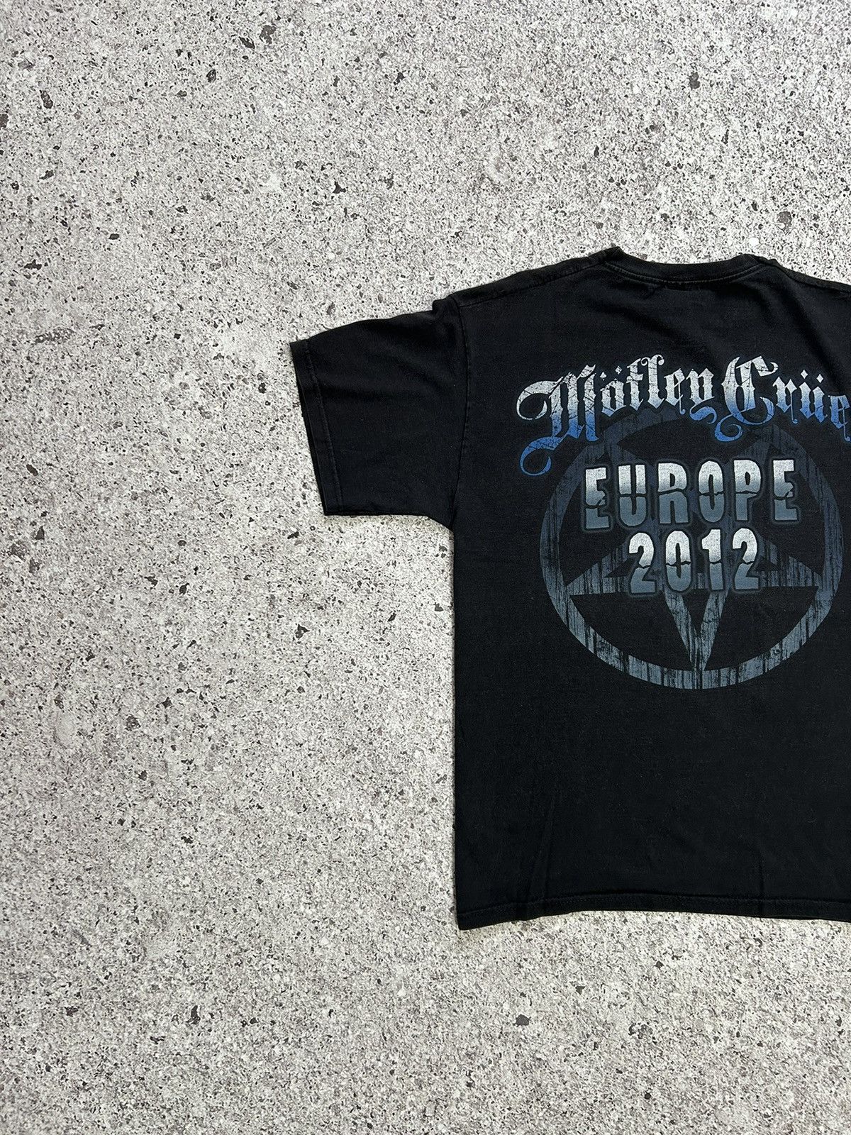 Band Tees × Vintage Vintage Motley Crue Europe Rock Band Promo Tour 2012 T-Shirt Size US M / EU 48-50 / 2 - 7 Thumbnail