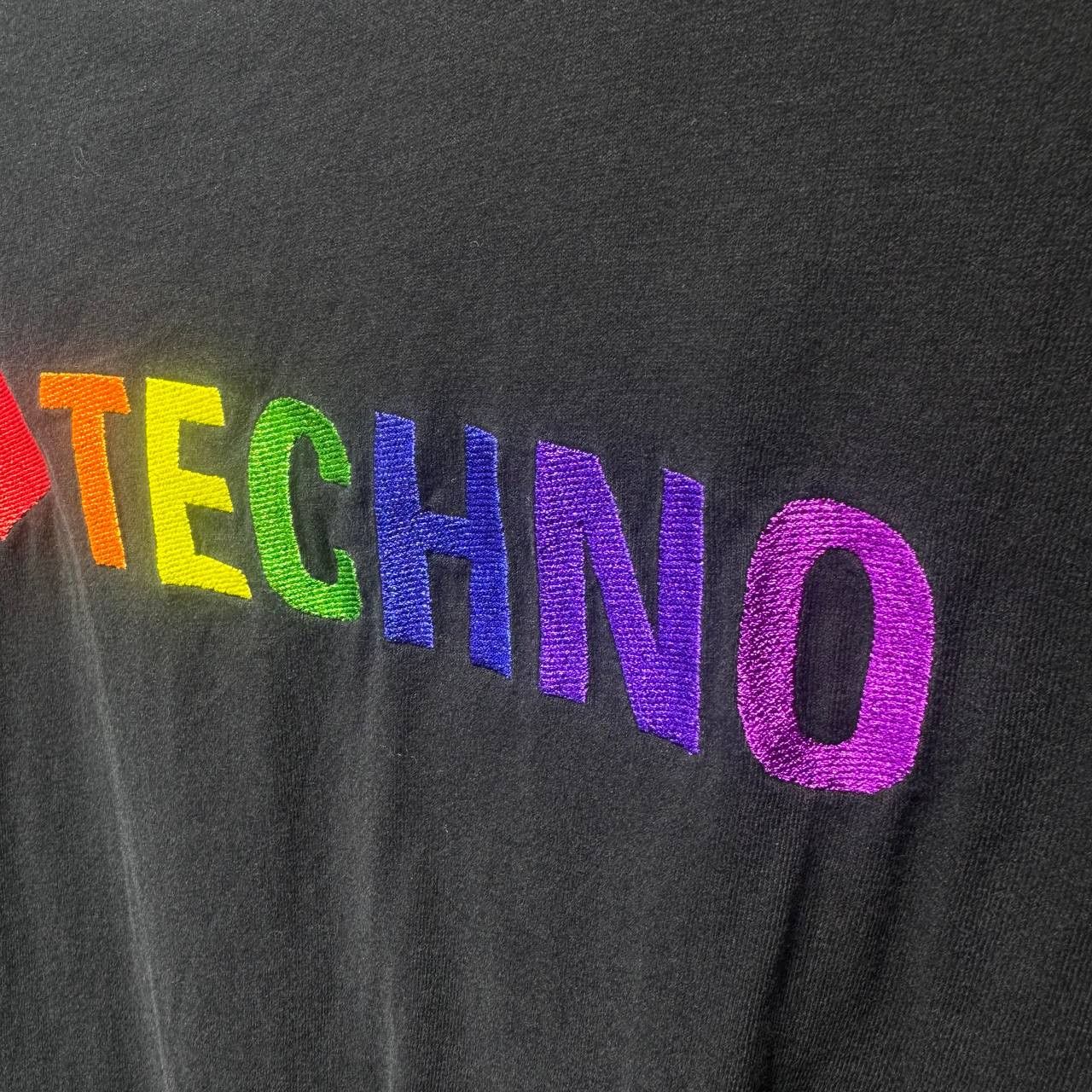 Balenciaga Balenciaga “I Love Techno” embroidered tee Size US L / EU 52-54 / 3 - 3 Thumbnail