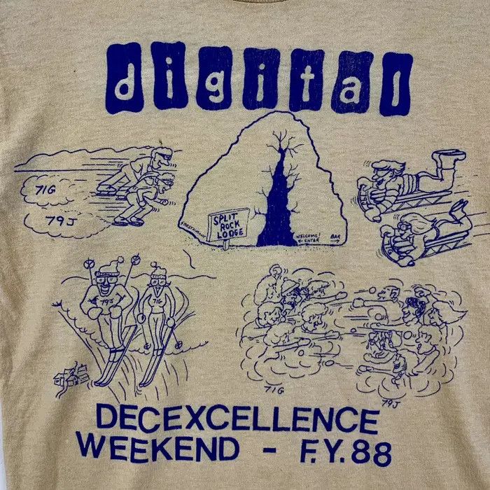 Vintage Vintage COMIC STRIP F.Y 88 Digital Decexcelence Tee Shirt Size US L / EU 52-54 / 3 - 4 Thumbnail