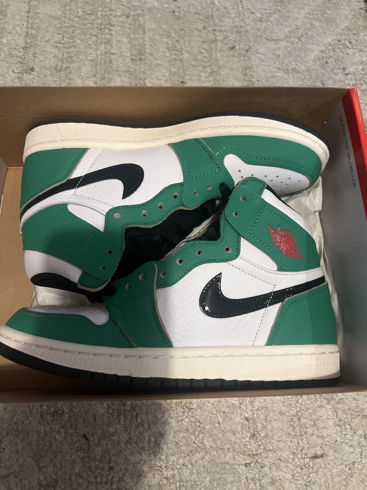 Jordan Brand × Nike WMNS Jordan 1 High Lucky Green Size US 6 / IT 36 - 1 Thumbnail