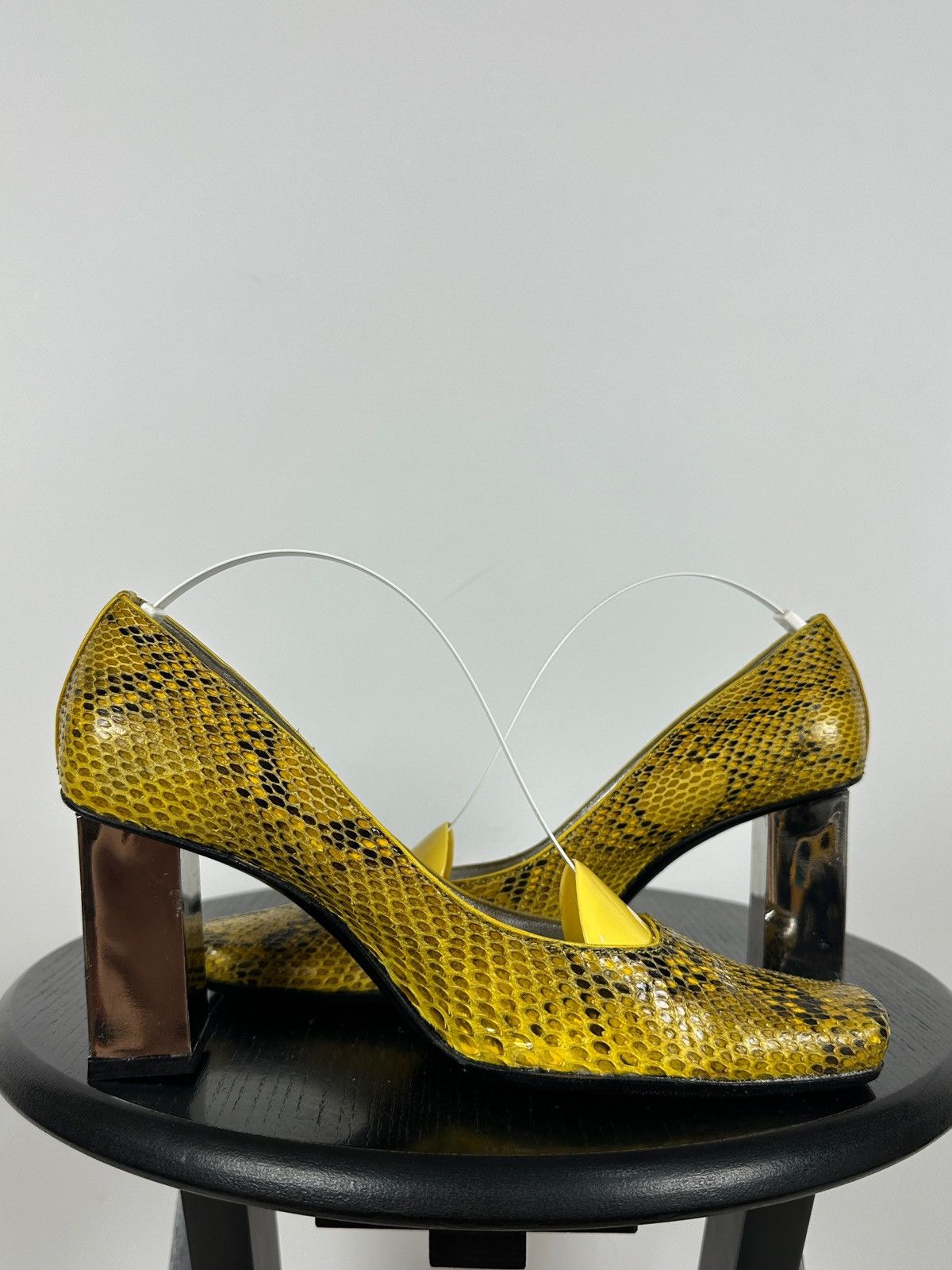Dolce & Gabbana Vintage Dolce & Gabbana Snakeskin Block Heel Pumps Size US 6 / IT 36 - 8 Thumbnail