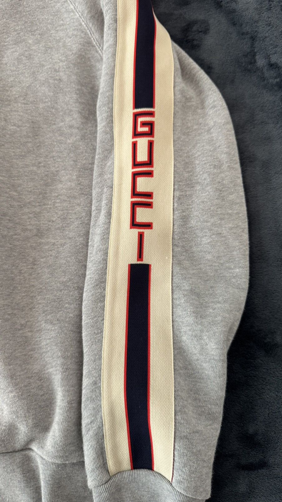 Gucci Gucci Sleeve Logo Sweatshirt Size US S / EU 44-46 / 1 - 4 Thumbnail