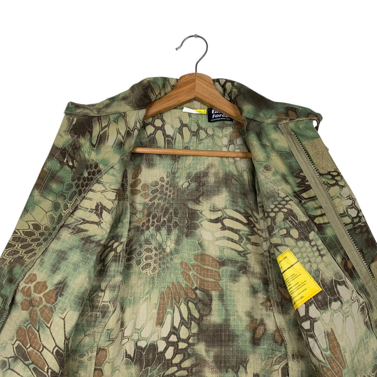 Japanese Brand Japanese Brand Eagle Force Camouflage Army Combat Jacket Size US S / EU 44-46 / 1 - 12 Thumbnail