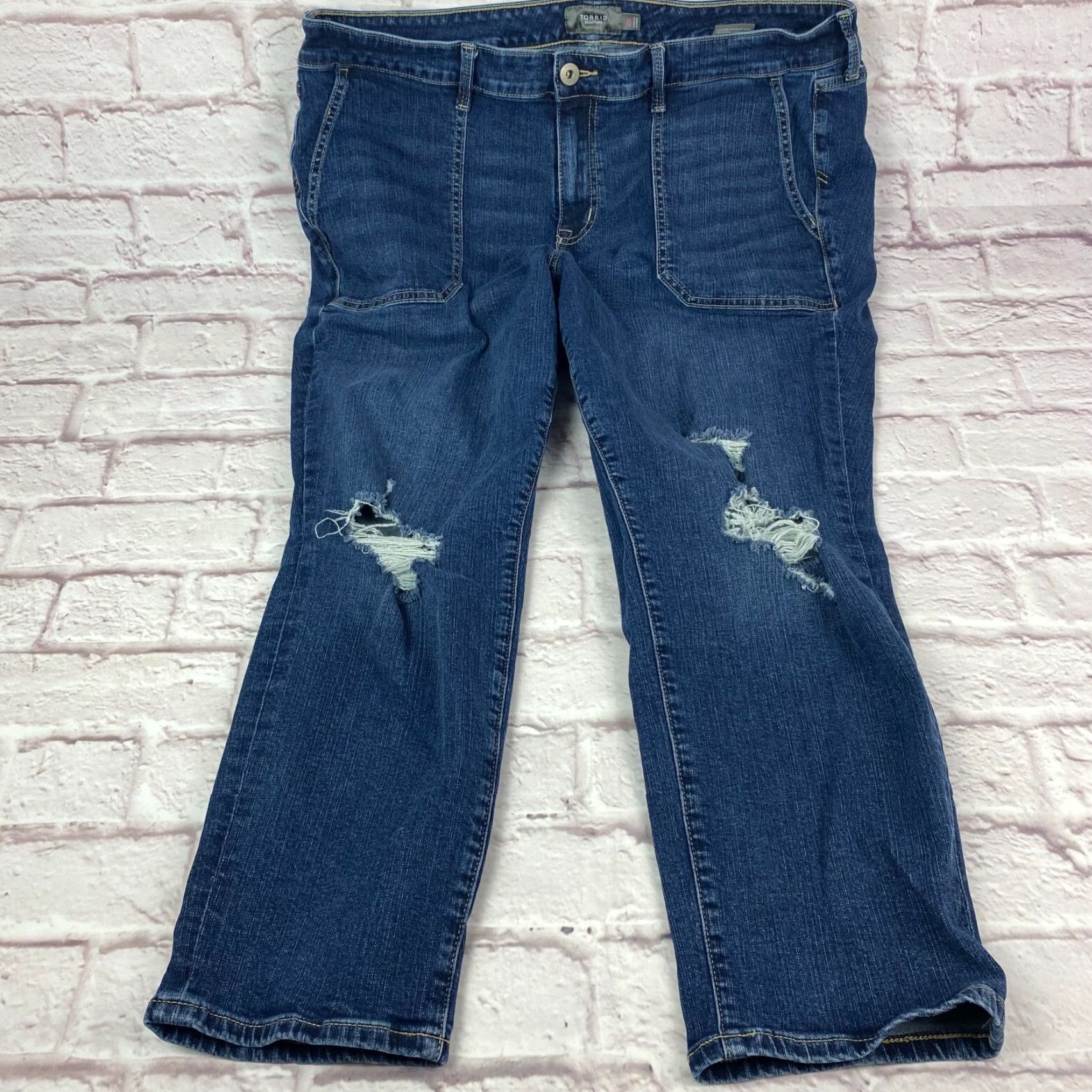Torrid Torrid Womens Denim Jeans Blue Boyfriend Ankle Size 20 Distressed Feel The Fit Regular Rise 8.5-10.5 in Color Blue Size 42" / US 20 - 2 Thumbnail