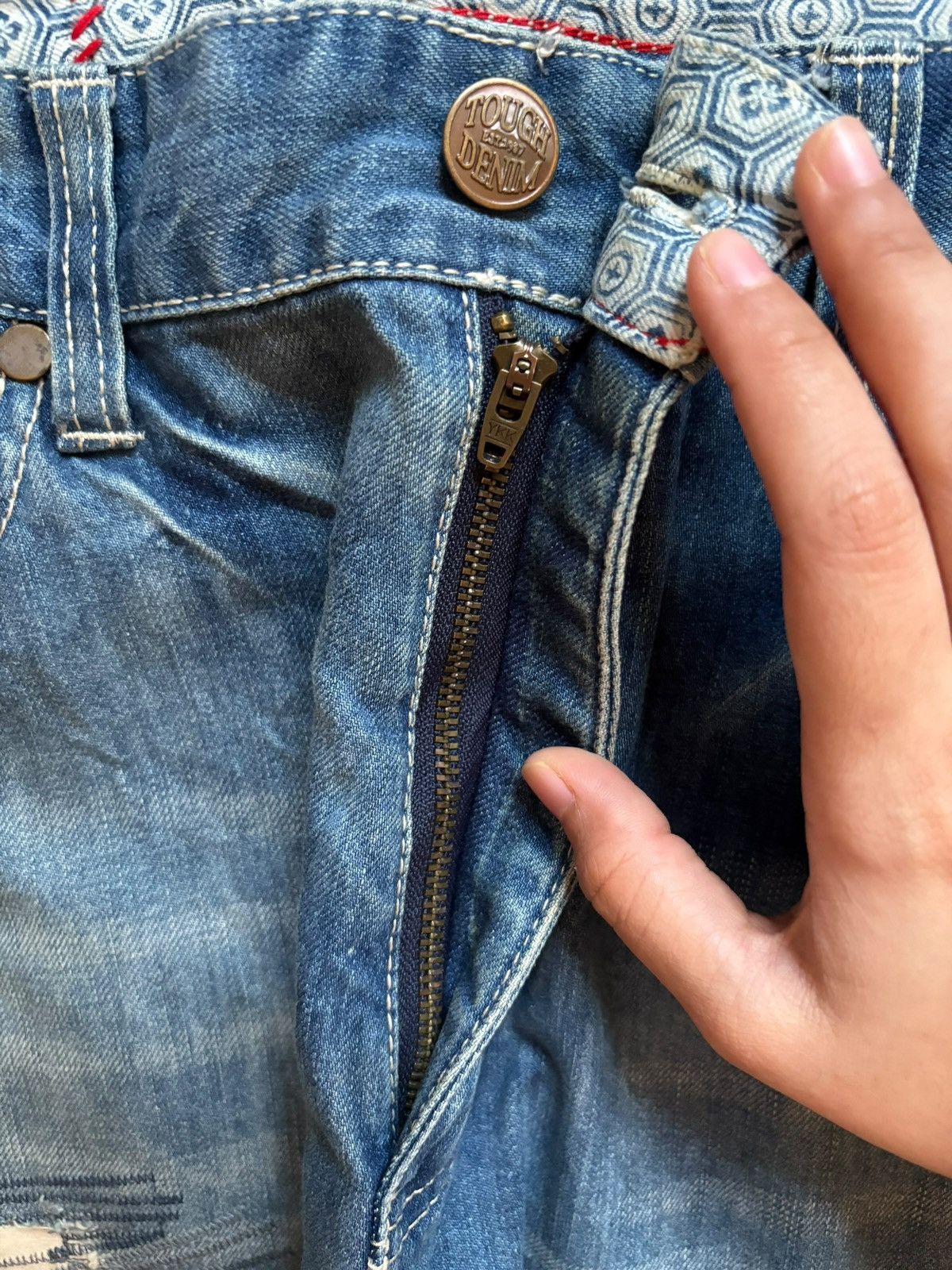Japanese Brand Vintage Japanese Brand Patches Faded Wash Loose Jeans Size US 37 - 3 Thumbnail